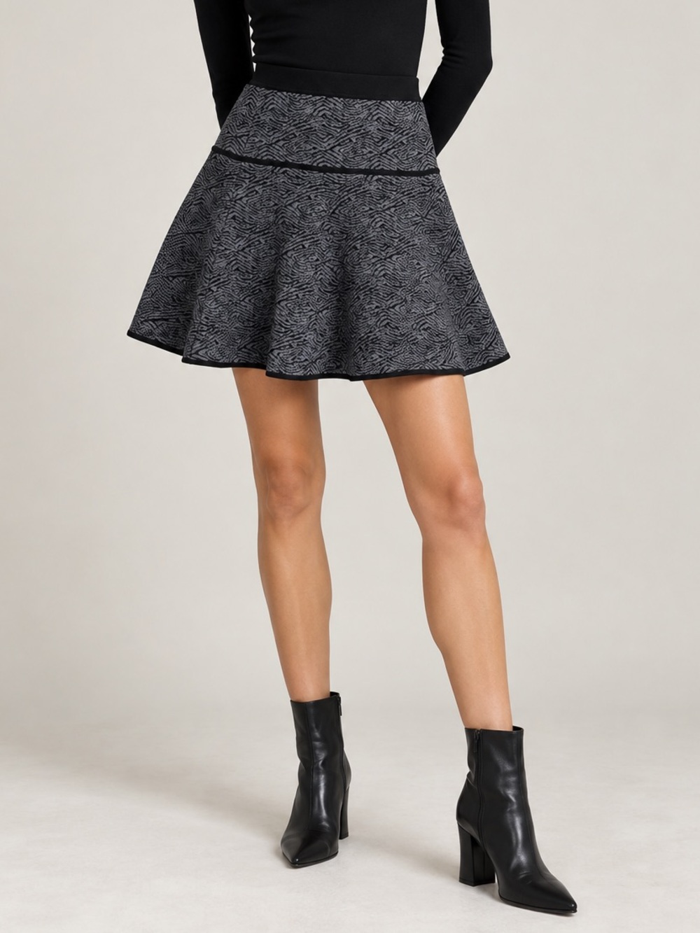 NWOT ALC Geometric Knit Skater Skirt in Black / Gray - L